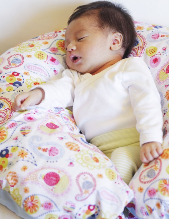 Amamentar sem dores é possível: descobre a almofada de amamentação Pulguinhas.