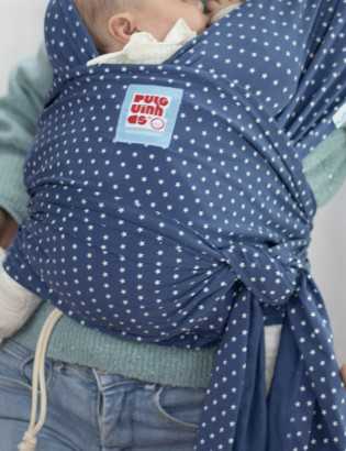 O Sling Quick Wrap da Pulguinhas é perfeito para o início do babywearing com confiança.