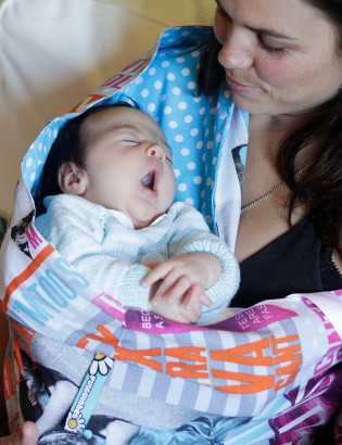 Sling Pouch revista style