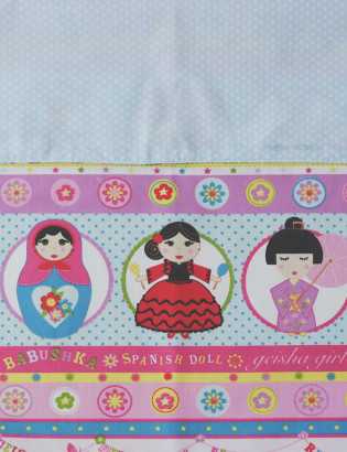 Colo em segundos com o Sling Pouch Pulguinhas.