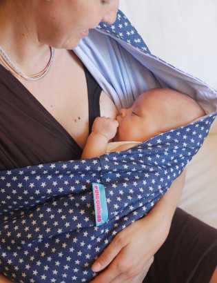 o porta-bebés ideal para colos rápidos. Minimalista, leve e sempre pronto a usar.