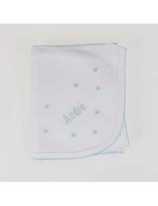 fraldinha bordada com o nome ANDRÉ. Personaliza o enxoval do teu bebé
